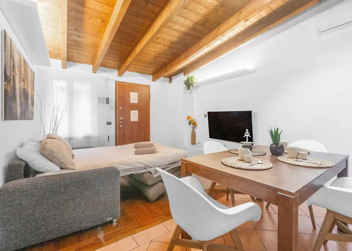 Tar5 -20 Minutes From Duomo- Design-elegant Appartamento